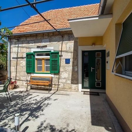 Apartman Ivan Drniš Εξωτερικό φωτογραφία