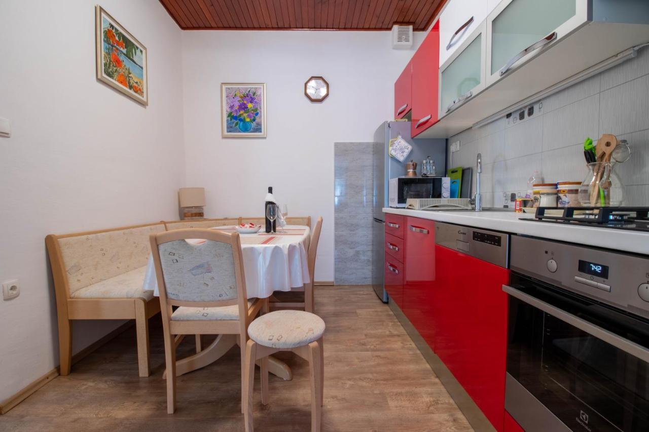 Apartman Ivan Drniš Εξωτερικό φωτογραφία