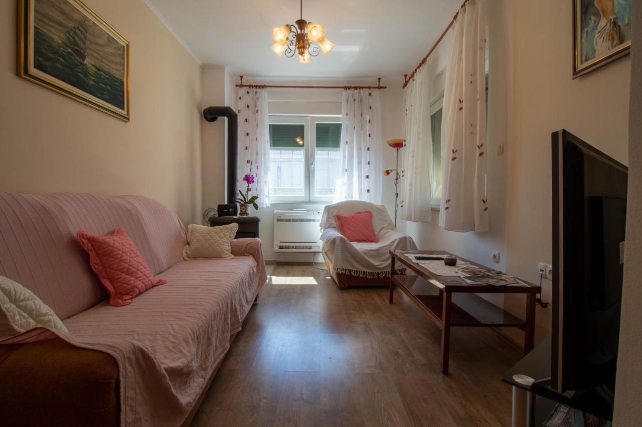 Apartman Ivan Drniš Εξωτερικό φωτογραφία