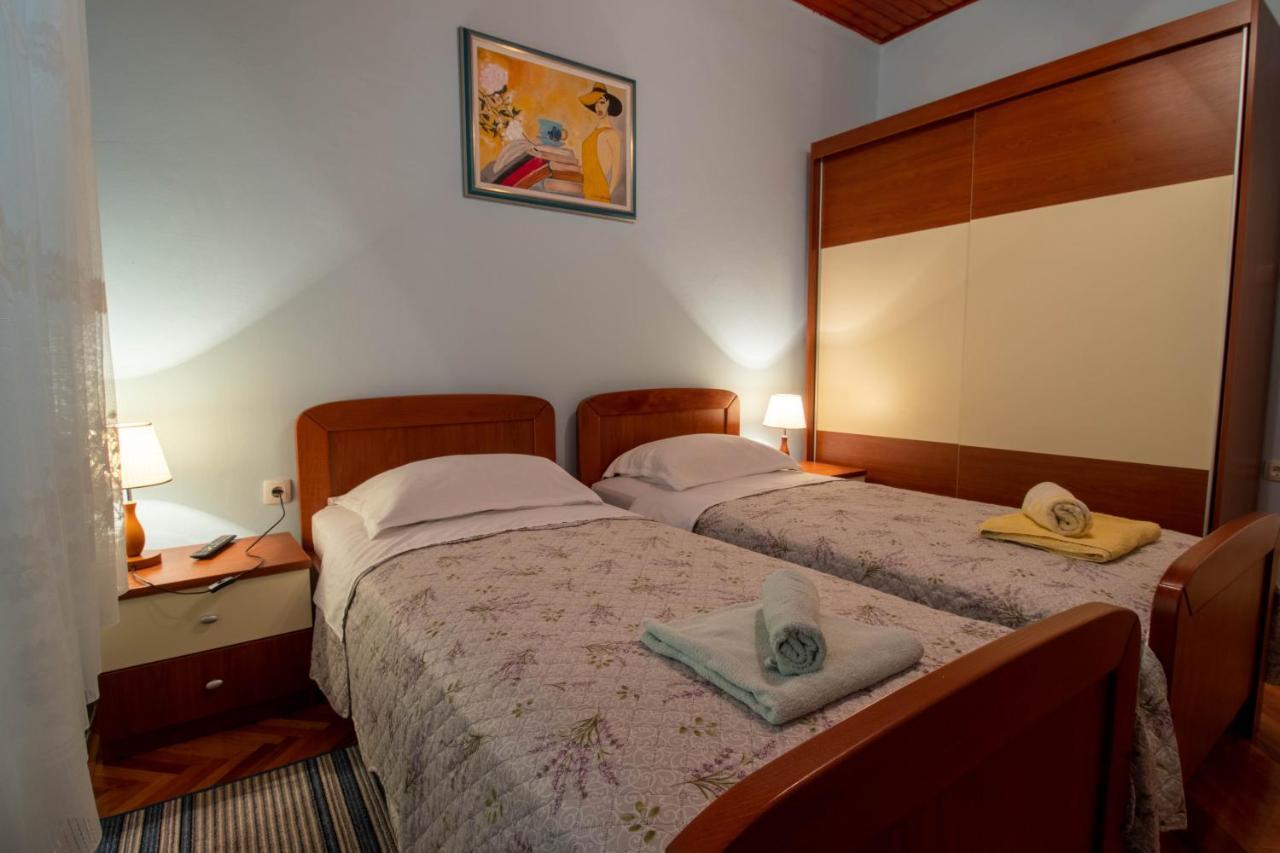 Apartman Ivan Drniš Εξωτερικό φωτογραφία